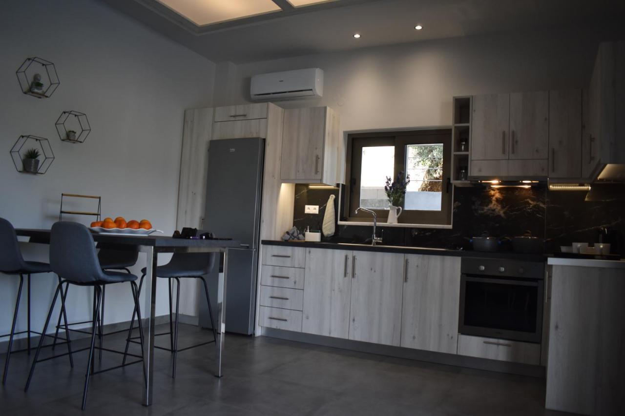 Athina'S Cozy House Apartment Sfakianalion Exterior photo
